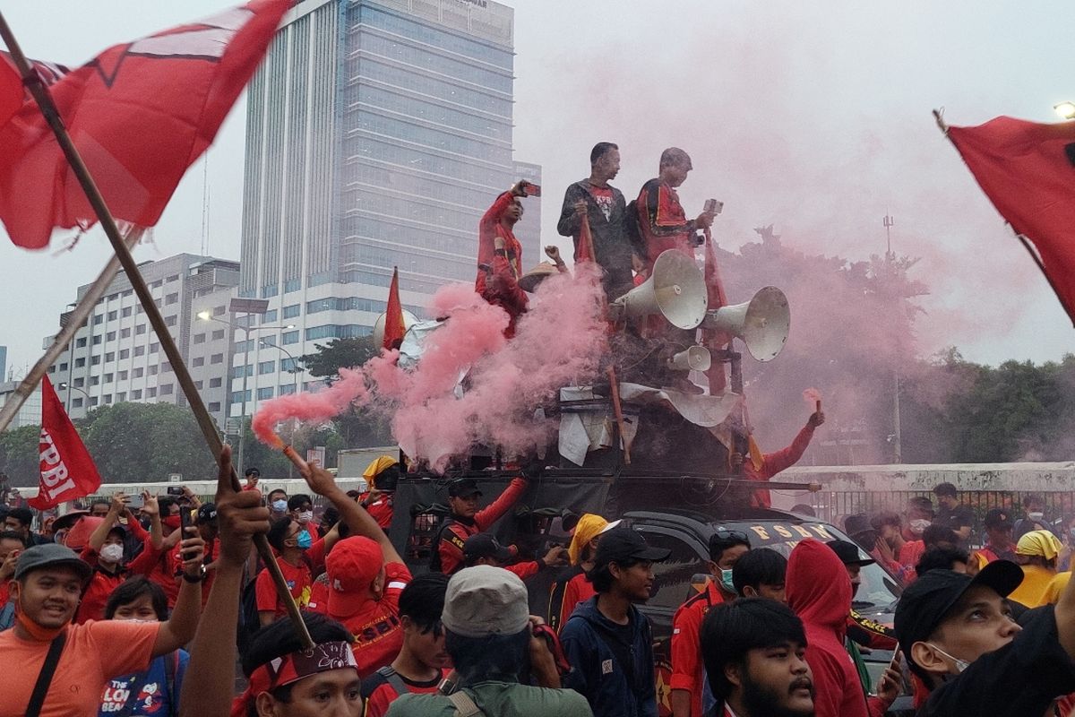Kabar Buruh & Kerja